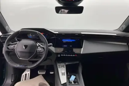 Photo 8 Peugeot 308  Electrique 55 kWh 156ch