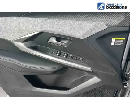 Photo 19 Peugeot 5008  Hybrid 136 e-DCS6