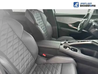Photo 17 Peugeot 5008  Hybrid 136 e-DCS6