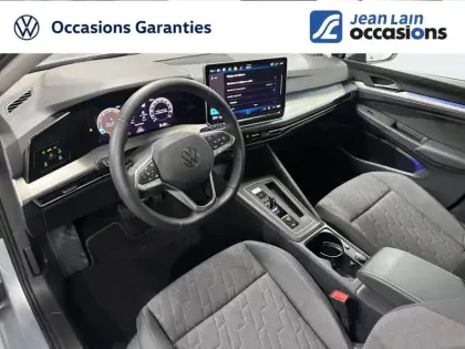 Photo 12 Volkswagen Golf  1.5 eTSI EVO2 116 DSG7