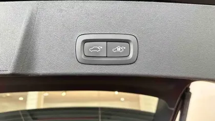 Photo 9 Volvo XC40  B3 163 ch DCT7