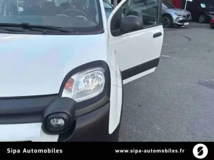 Photo 36 Fiat Panda City Cross 1.0 70 ch Hybride BSG S/S