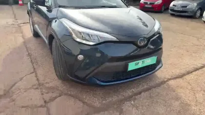 Photo 8 Toyota C-HR  Hybride 1.8L
