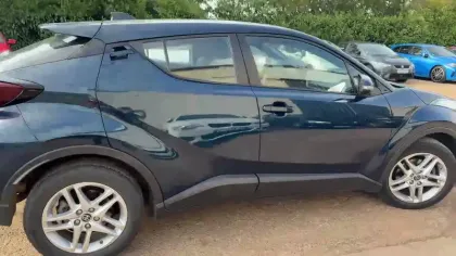Photo 6 Toyota C-HR  Hybride 1.8L