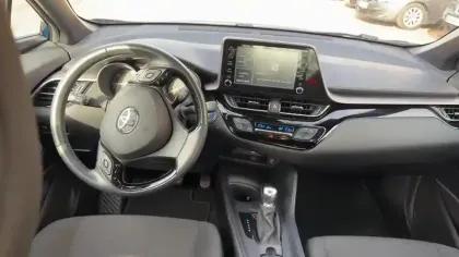 Photo 13 Toyota C-HR  Hybride 1.8L