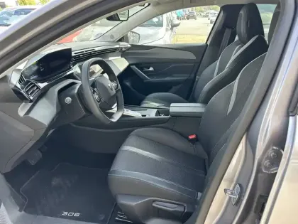 Photo 6 Peugeot 308  PHEV 180 e-EAT8