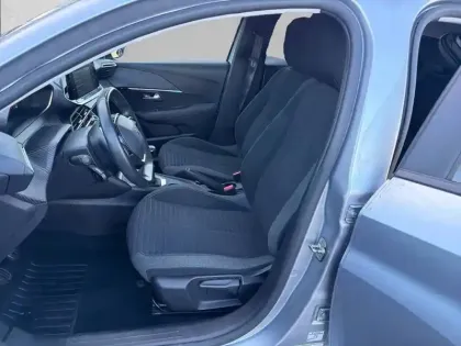 Photo 10 Peugeot 208  PureTech 100 S&S BVM6