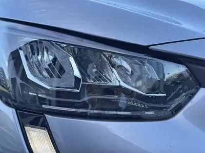Photo 15 Peugeot 208  PureTech 100 S&S BVM6