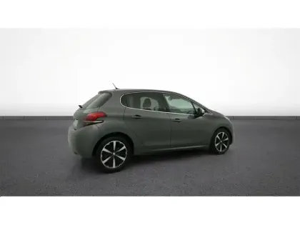 Photo 8 Peugeot 208  PureTech 110ch S&S EAT6