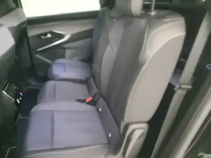 Photo 10 Peugeot 5008  Hybrid 145 ch e-DCS6