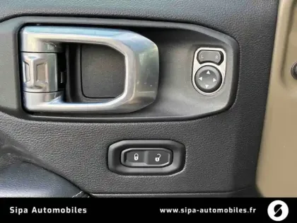 Photo 16 Jeep Wrangler  Unlimited 4xe 2.0 l T 380 ch PHEV 4x4 BVA8