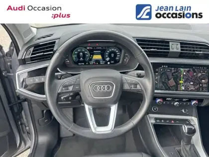 Photo 11 Audi Q3  45 TFSIe 245 ch S tronic 6