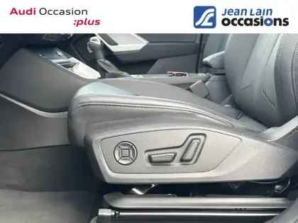 Photo 19 Audi Q3  45 TFSIe 245 ch S tronic 6