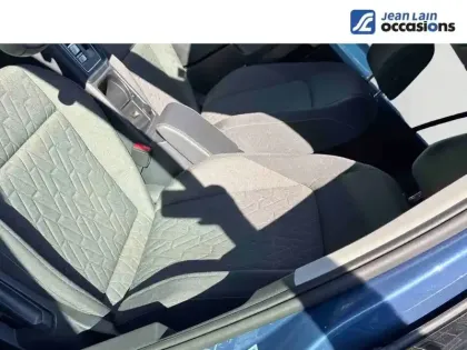 Photo 10 Volkswagen Golf  1.5 eTSI EVO2 116 DSG7