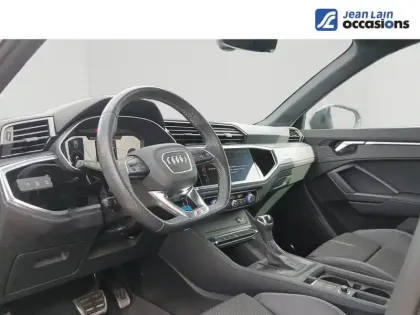 Photo 14 Audi Q3  45 TFSIe 245 ch S tronic 6