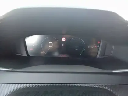 Photo 9 Peugeot 2008  Hybrid 110 ch e-DCS6