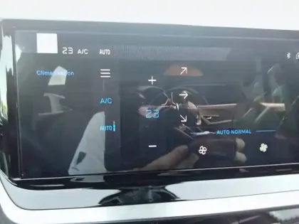 Photo 20 Peugeot 2008  Hybrid 110 ch e-DCS6