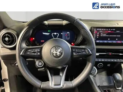 Photo 11 Alfa Romeo Tonale  1.5 Hybrid 130 ch TCT7