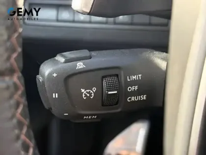 Photo 11 Peugeot 3008  Hybrid 225 e-EAT8