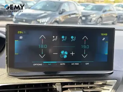 Photo 12 Peugeot 3008  Hybrid 225 e-EAT8