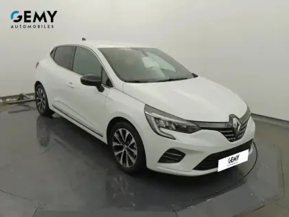 Photo 17 Renault Clio  E-Tech full hybrid 145