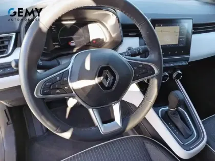 Photo 12 Renault Clio  E-Tech full hybrid 145