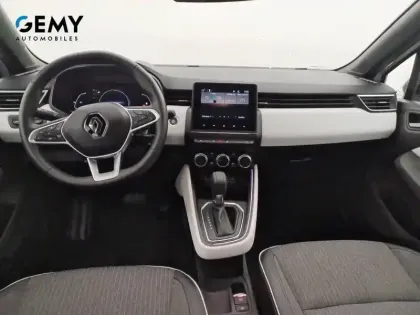 Photo 22 Renault Clio  E-Tech full hybrid 145