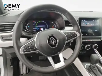 Photo 27 Renault Clio  E-Tech full hybrid 145