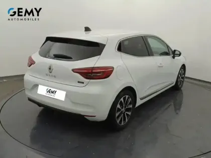 Photo 32 Renault Clio  E-Tech full hybrid 145