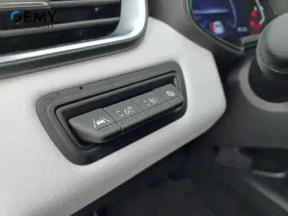 Photo 30 Renault Clio  E-Tech full hybrid 145
