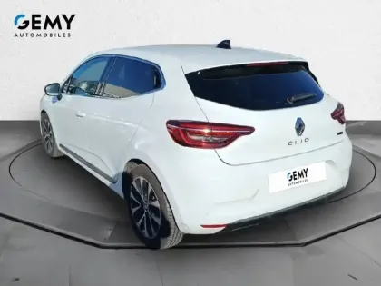 Photo 6 Renault Clio  E-Tech full hybrid 145