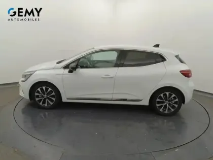 Photo 33 Renault Clio  E-Tech full hybrid 145