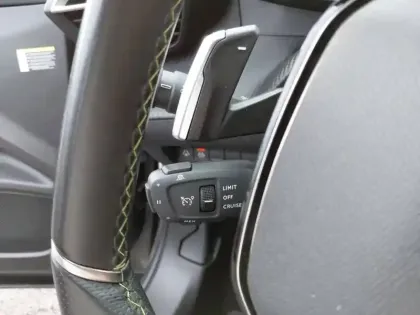 Photo 17 Peugeot 2008  PureTech 130 S&S EAT8