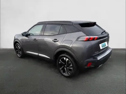 Photo 6 Peugeot 2008  PureTech 130 S&S EAT8