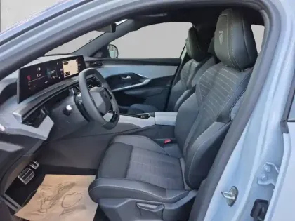 Photo 10 Peugeot 3008  Hybrid 145 e-DCS6
