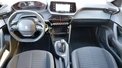 Photo 17 Peugeot 2008  PureTech 100 S&S BVM6