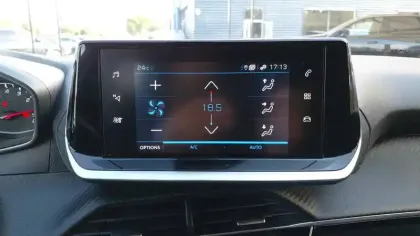 Photo 18 Peugeot 2008  PureTech 100 S&S BVM6