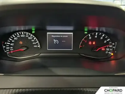 Photo 16 Peugeot 2008  PureTech 130 S&S BVM6