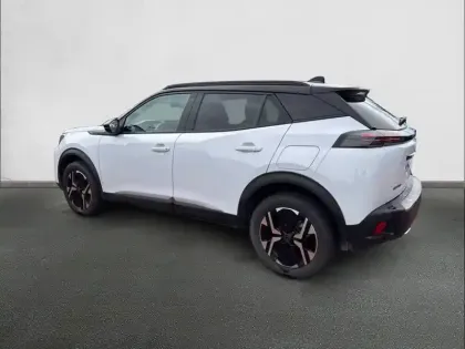 Photo 6 Peugeot 2008  PureTech 130 S&S EAT8