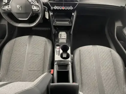 Photo 24 Peugeot 208  Hybrid 100 e-DCS6