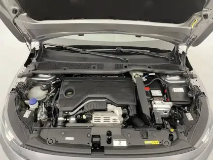 Photo 20 Peugeot 208  Hybrid 100 e-DCS6