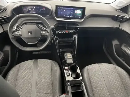 Photo 29 Peugeot 208  Hybrid 100 e-DCS6