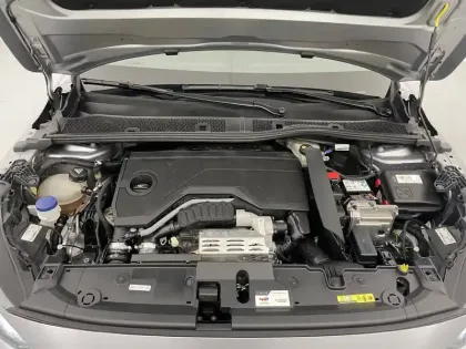 Photo 20 Peugeot 208  Hybrid 100 e-DCS6