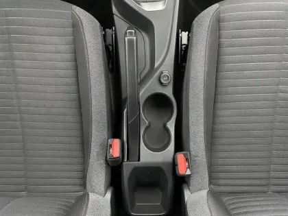 Photo 30 Peugeot 208  PureTech 75 S&S BVM5
