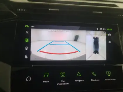 Photo 13 Peugeot 408  Hybrid 145 e-DCS6