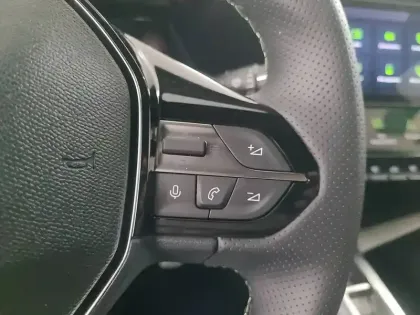 Photo 17 Peugeot 408  Hybrid 145 e-DCS6