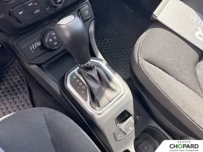 Photo 13 Jeep Renegade  1.3 Turbo T4 240 ch PHEV BVA6 4xe eAWD