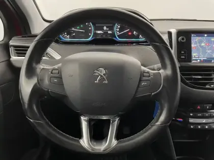 Photo 22 Peugeot 2008  BlueHDi 100ch S&S BVM6