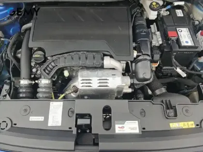 Photo 11 Peugeot 208  PureTech 100 S&S BVM6