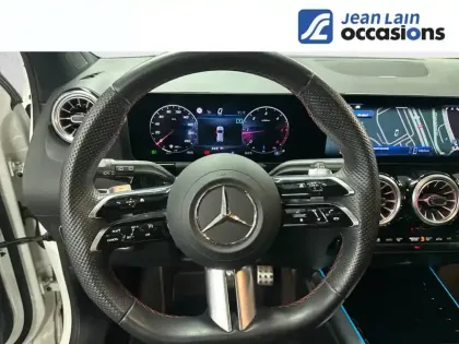 Photo 11 Mercedes GLA  180 d 8G-DCT